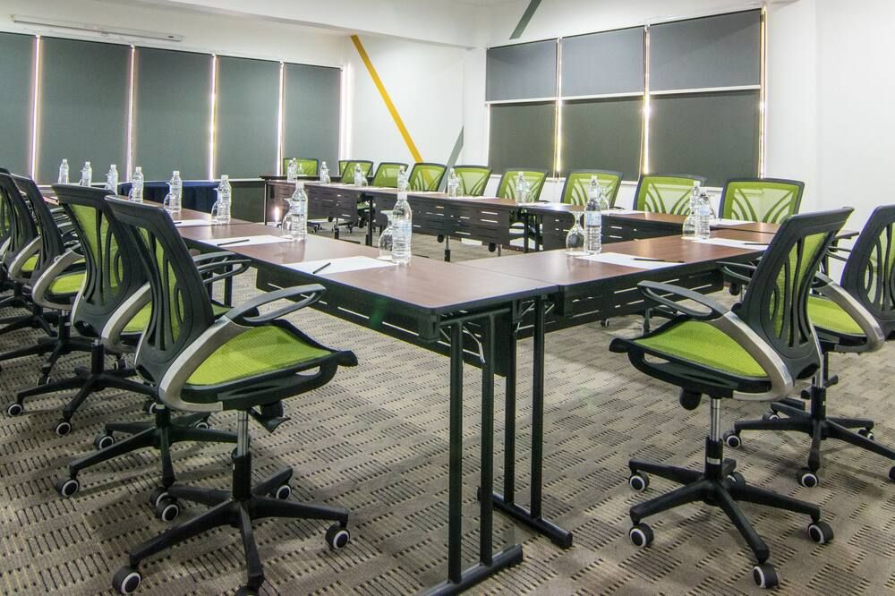 غرفة الاجتماعات