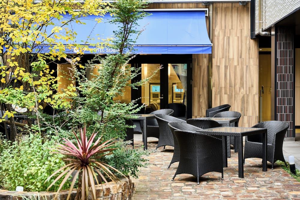 شرفة مرصوفة