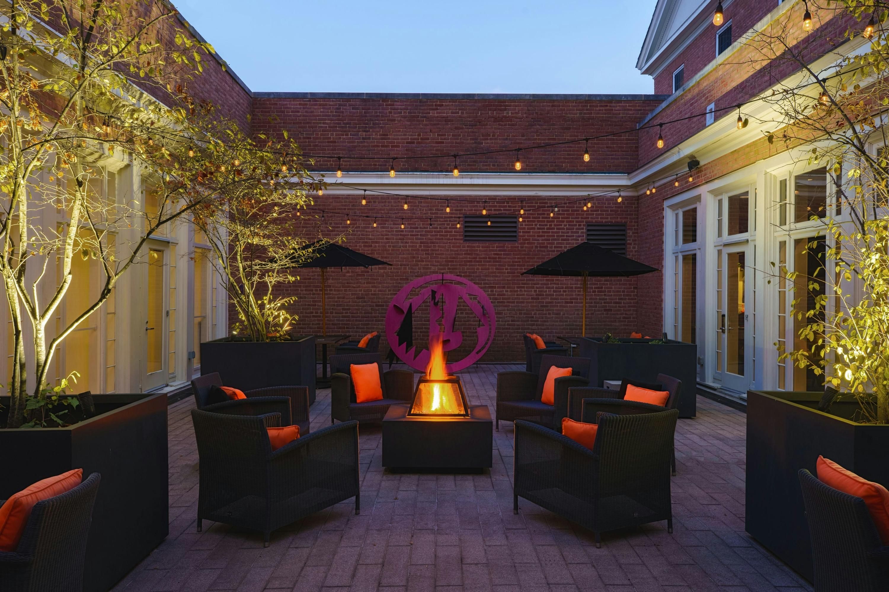 شرفة مرصوفة