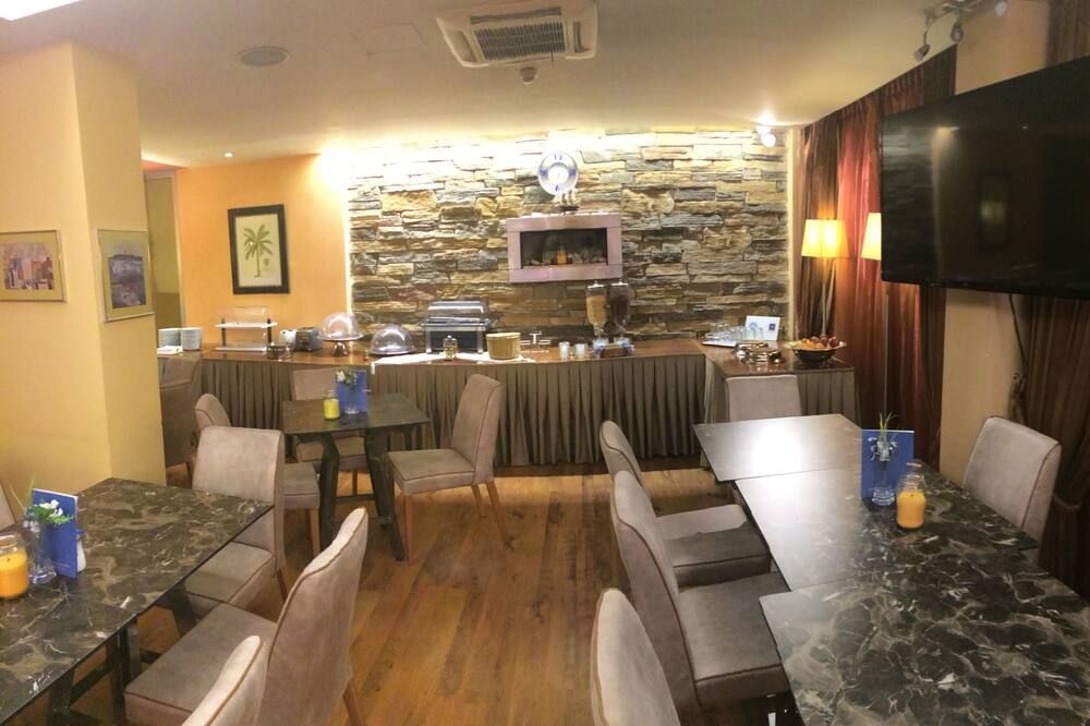 مطعم