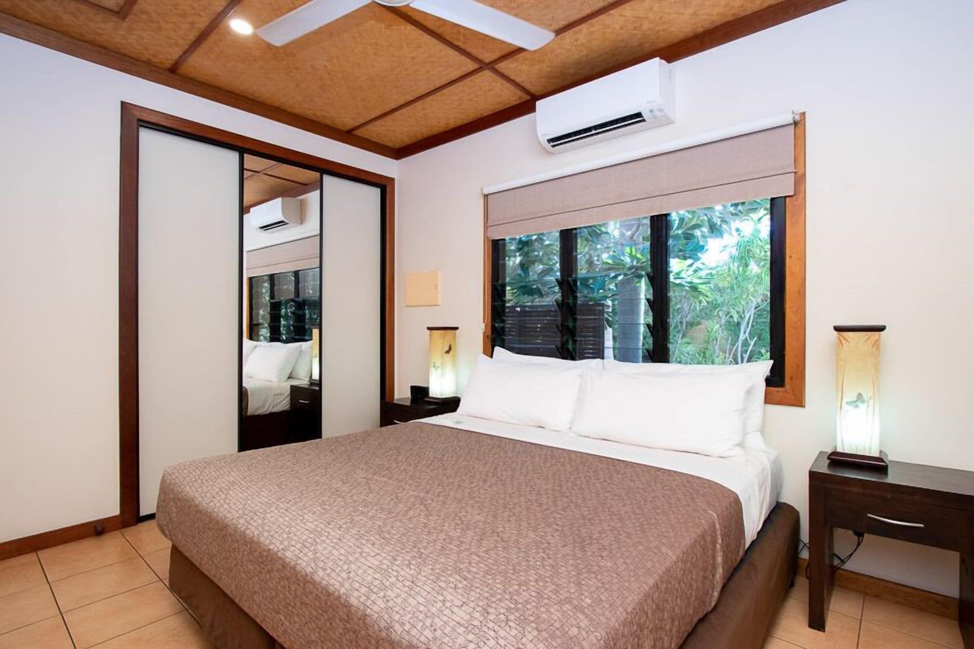 آخر