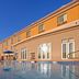 حوض السباحة