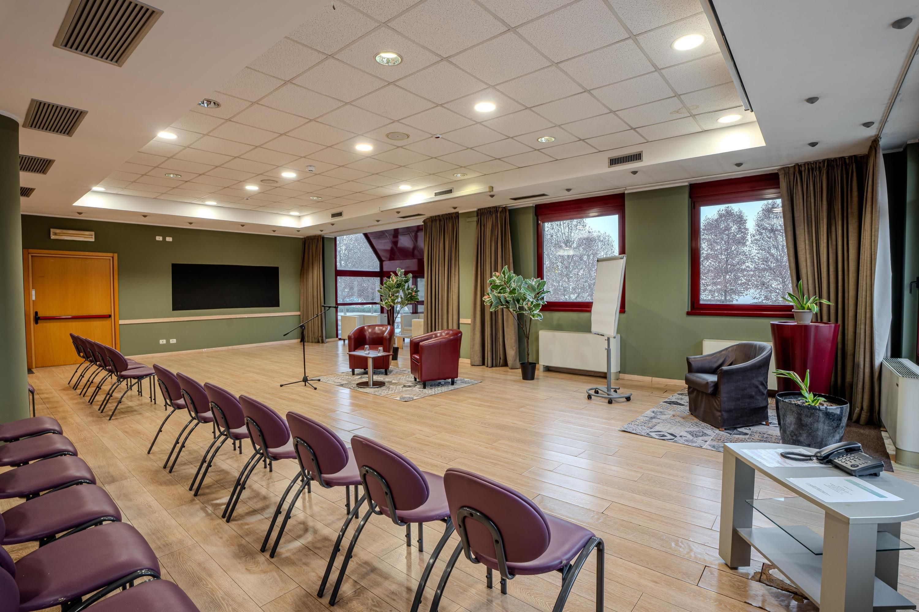 غرفة الاجتماعات