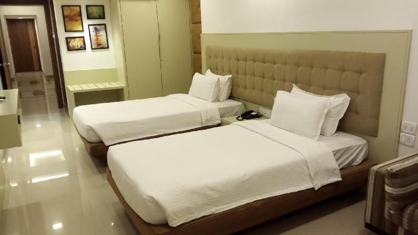 آخر