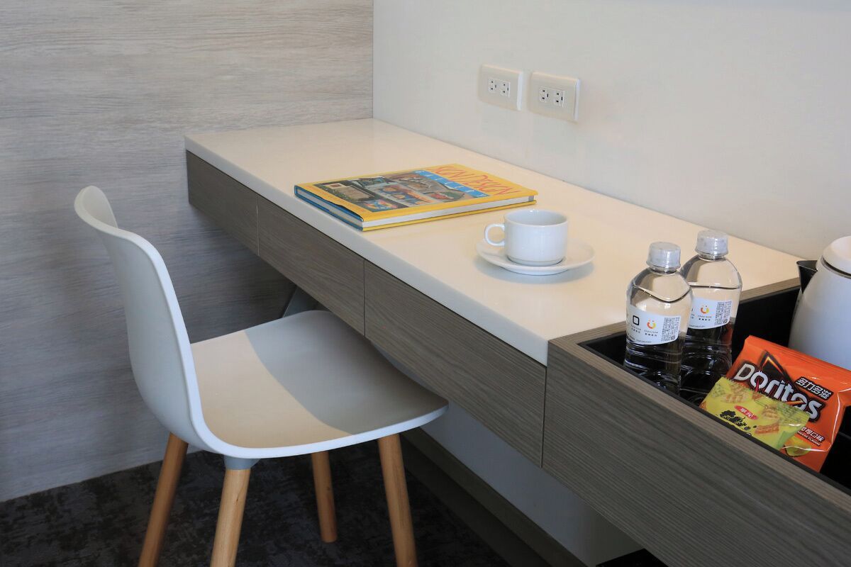 آخر