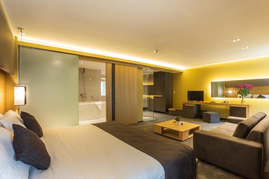 آخر