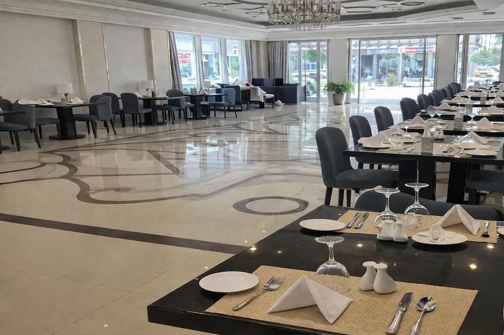 مطعم