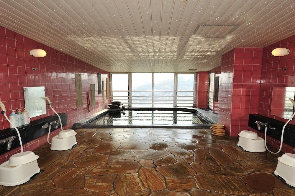 آخر
