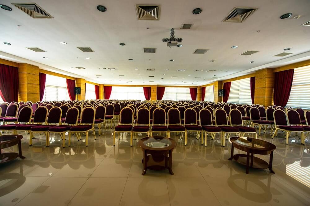 غرفة الاجتماعات