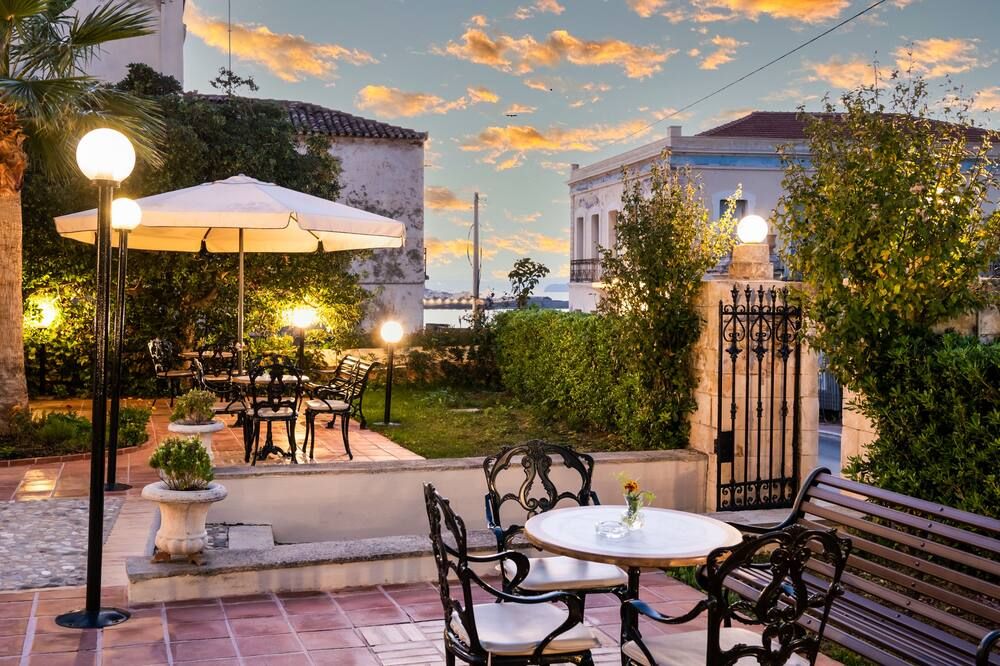 شرفة مرصوفة