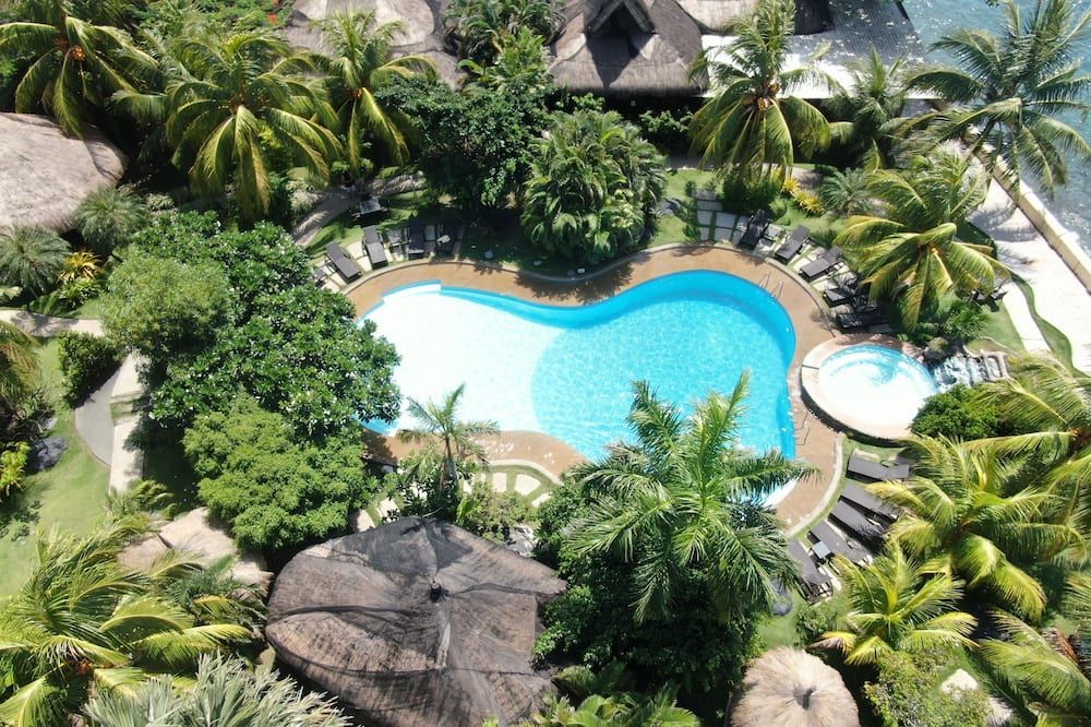 حوض السباحة صورة