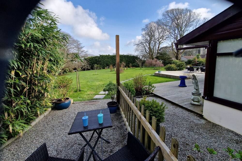 شرفة مرصوفة