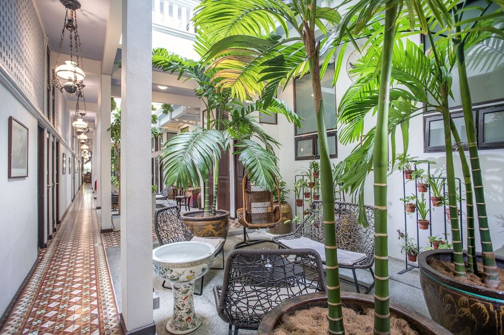 شرفة مرصوفة صورة