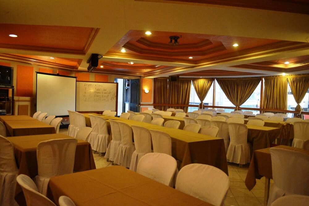 غرفة الاجتماعات