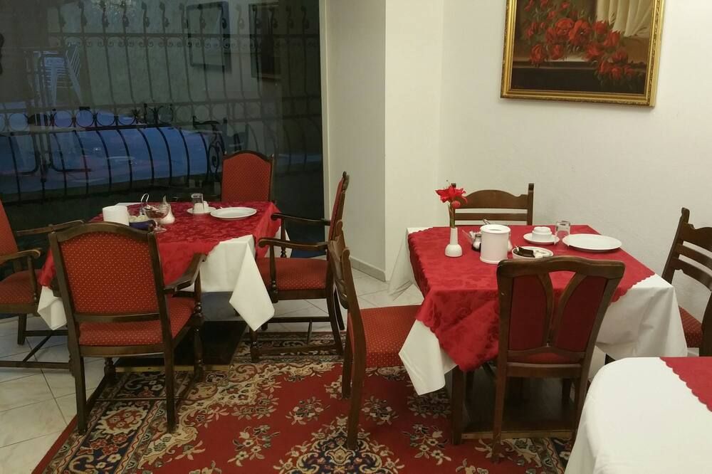 مطعم