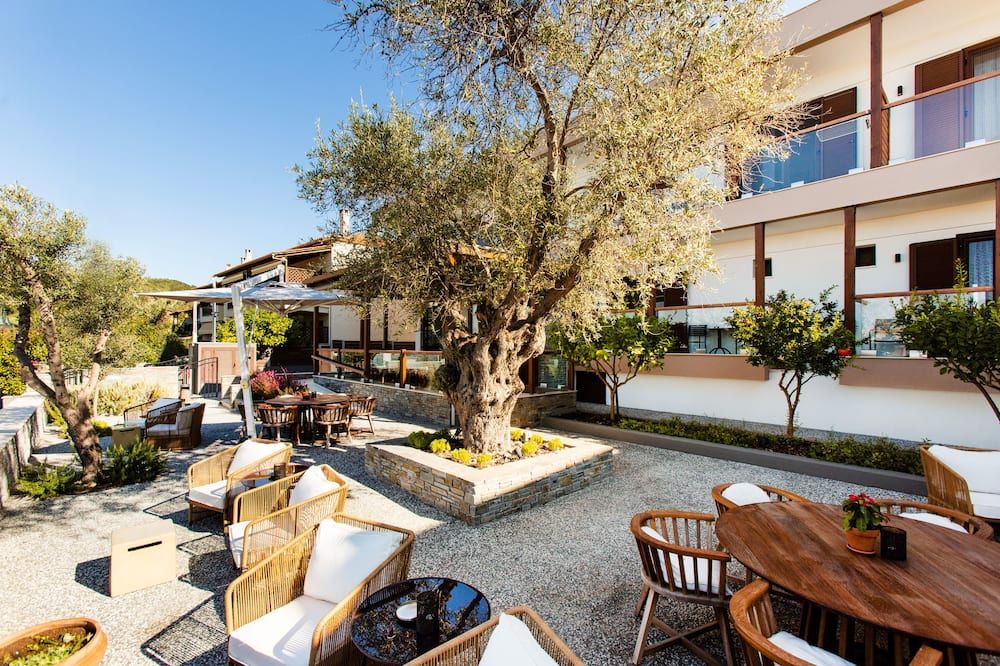 شرفة مرصوفة