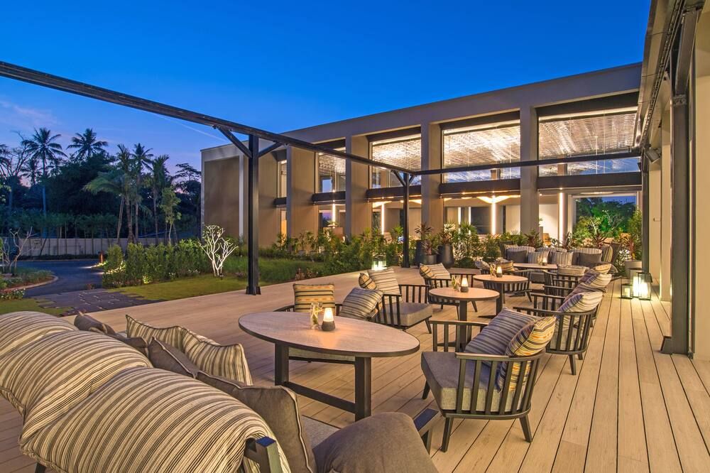 شرفة مرصوفة