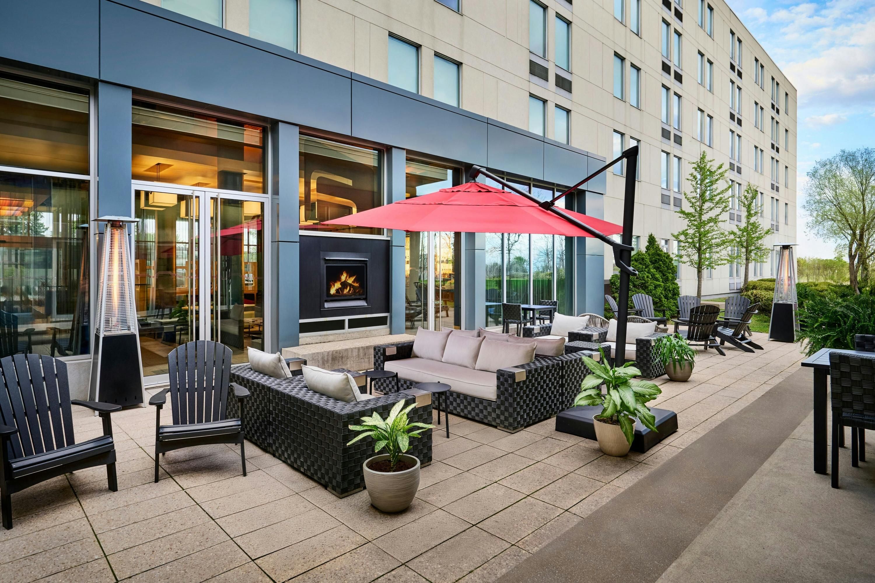 شرفة مرصوفة