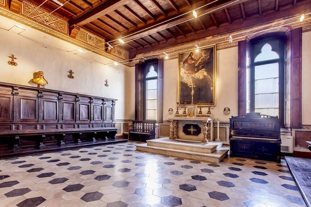 غرفة الاجتماعات