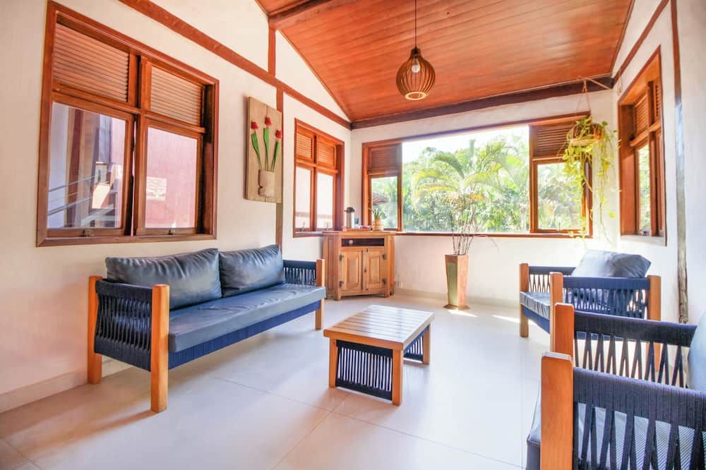 غرفة معيشة صورة