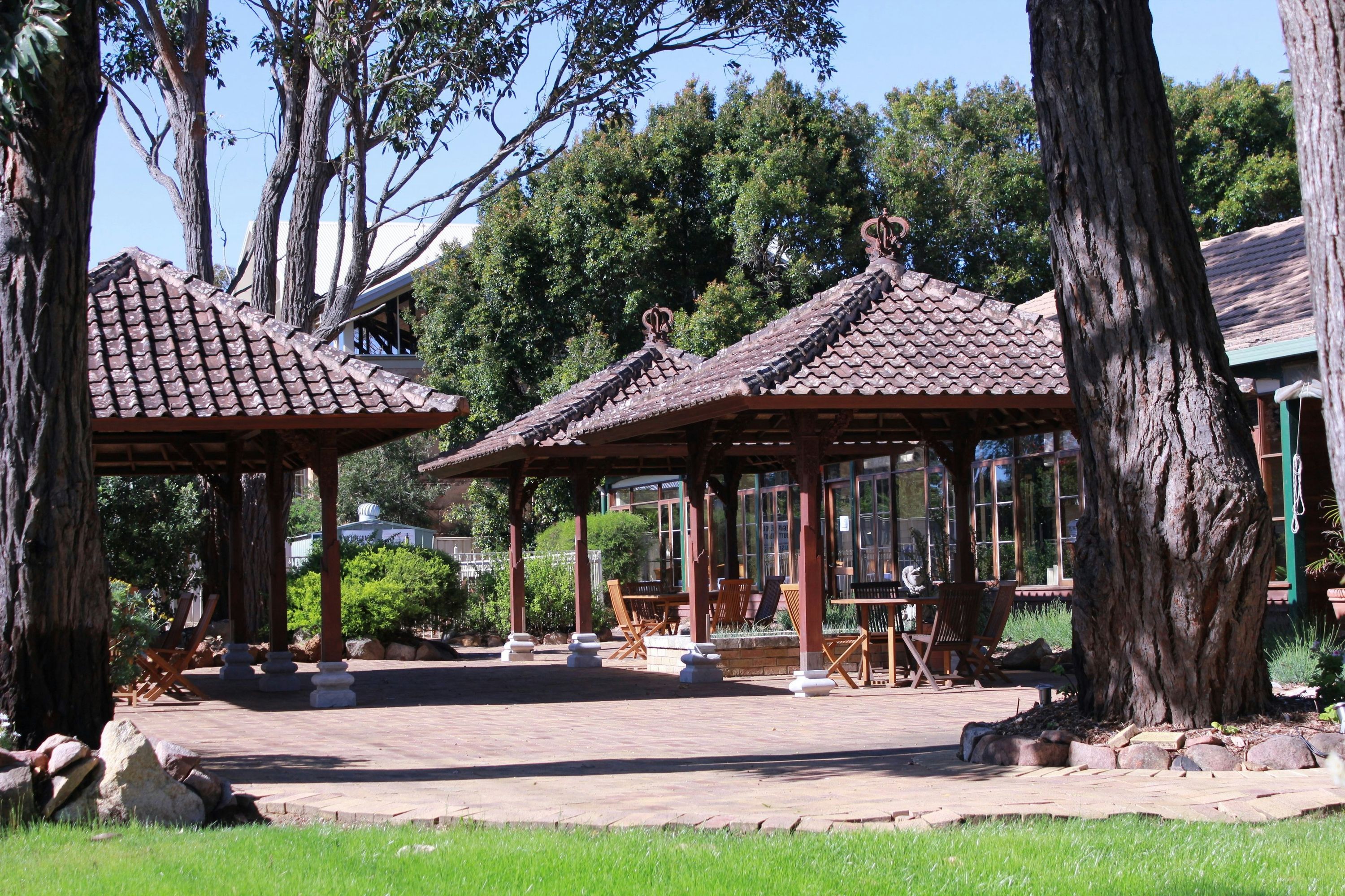 شرفة مرصوفة