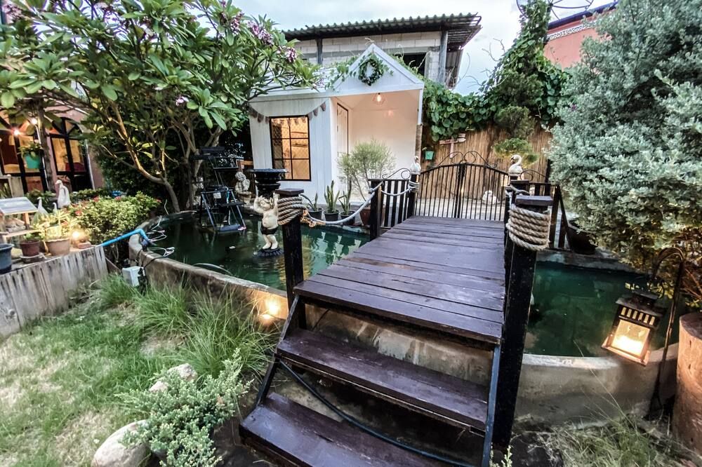 شرفة مرصوفة