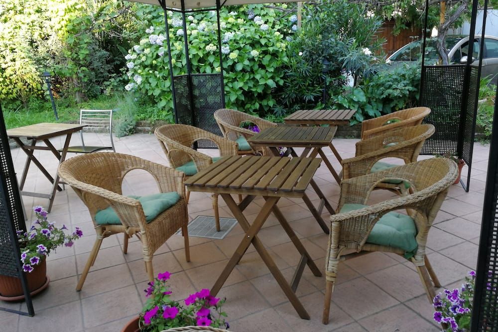 شرفة مرصوفة