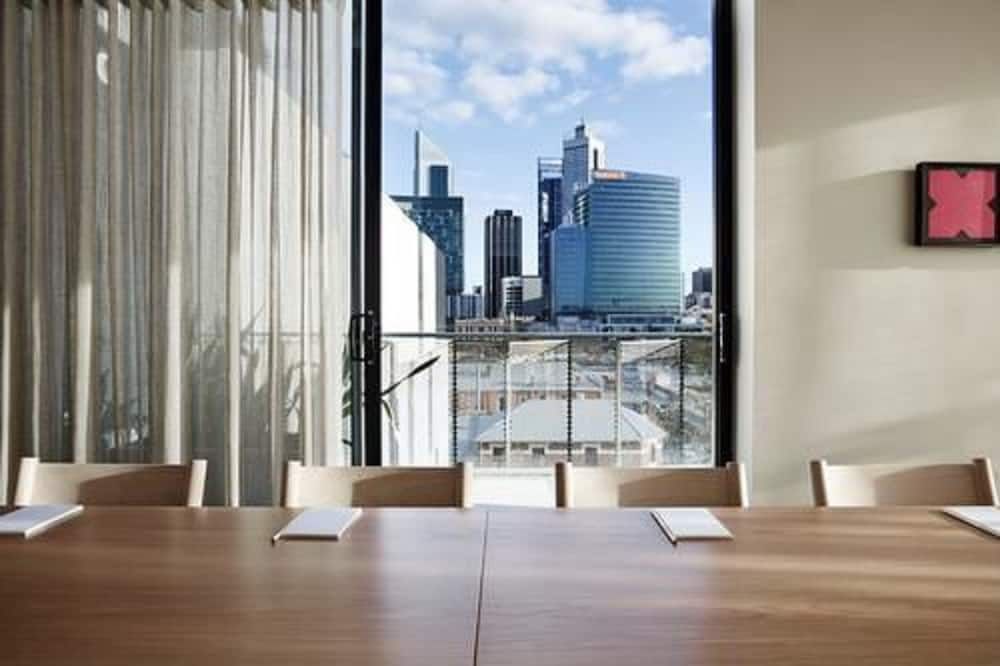 غرفة طعام صورة