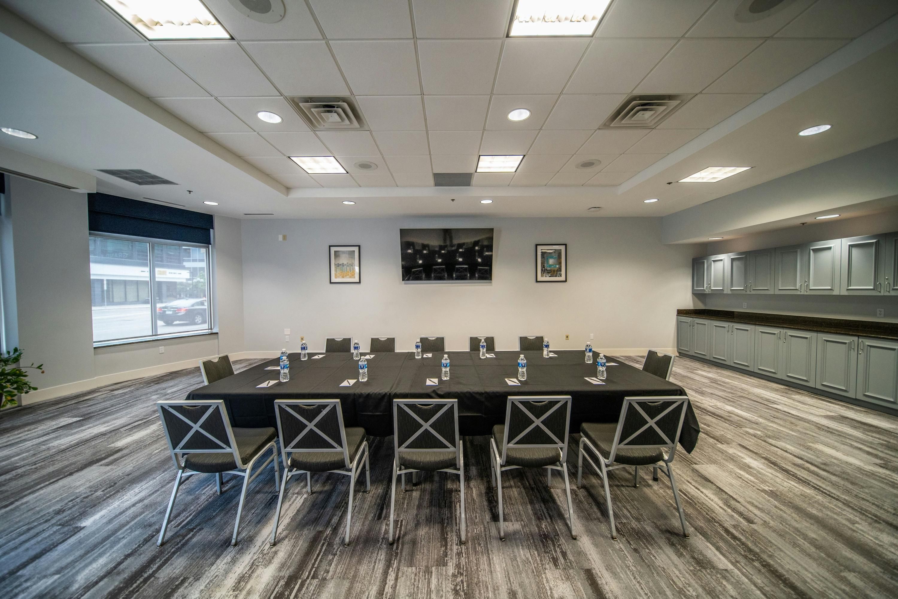 غرفة الاجتماعات