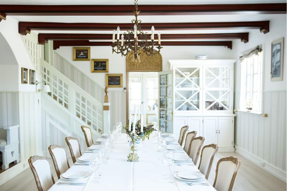 غرفة طعام صورة