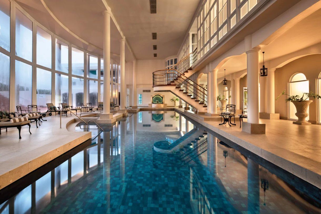 حوض السباحة صورة