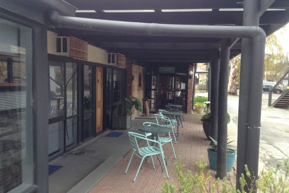 شرفة مرصوفة