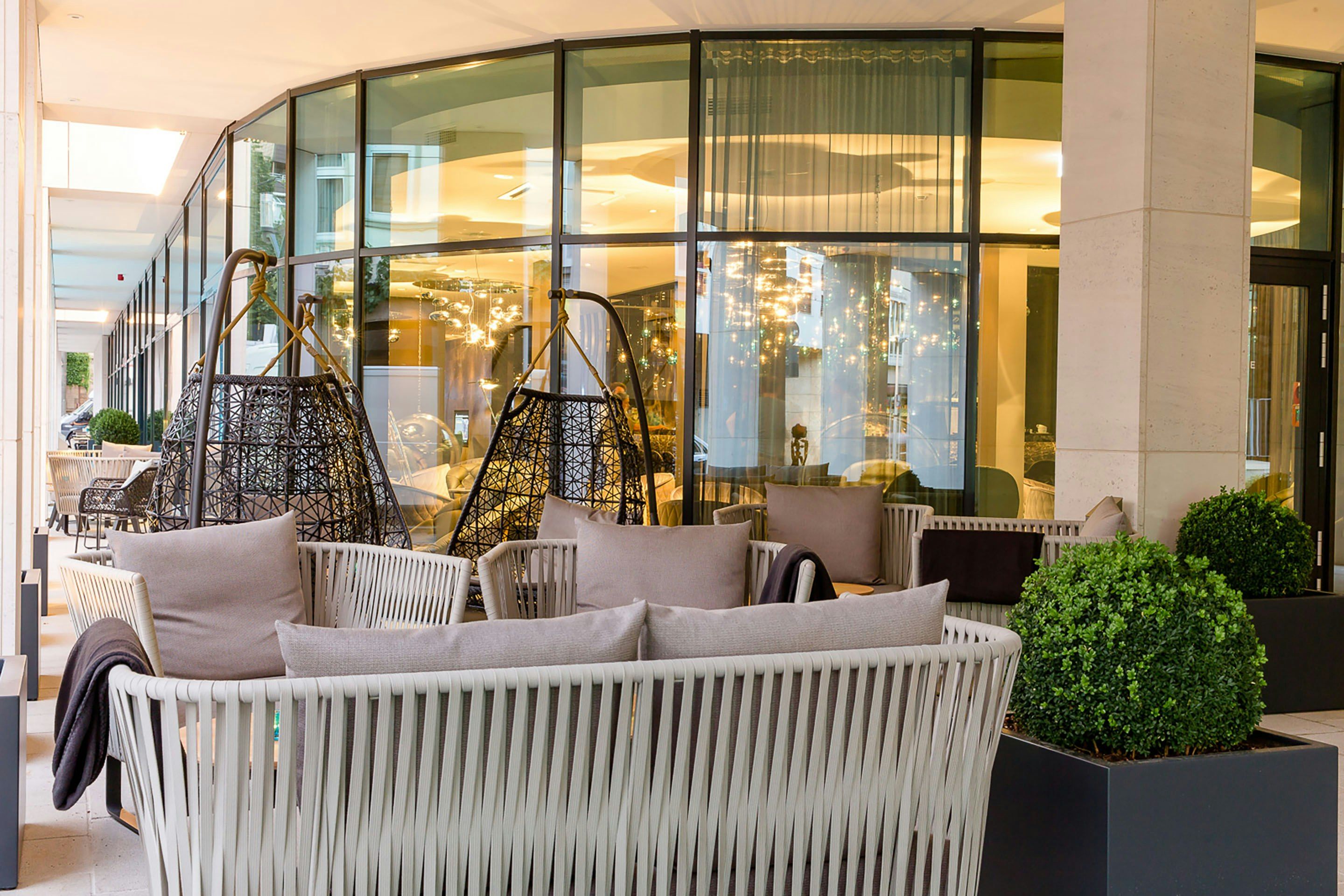 شرفة مرصوفة