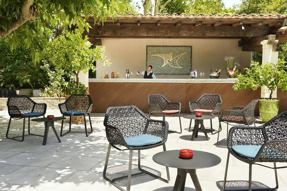 شرفة مرصوفة