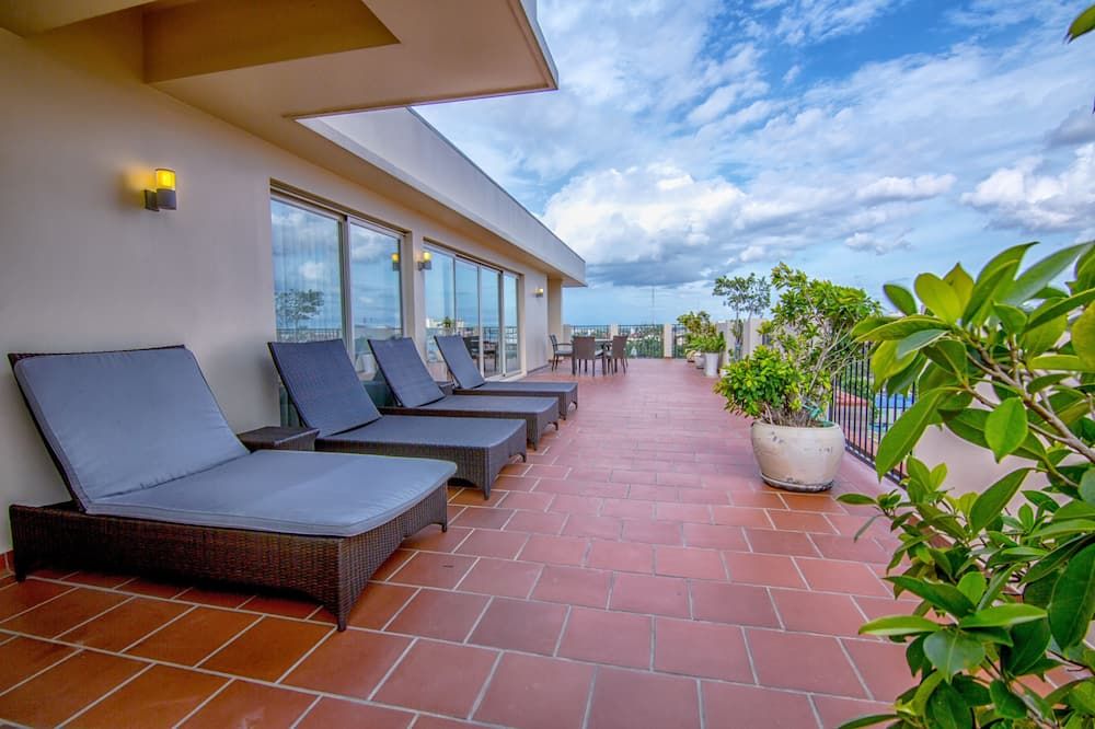 شرفة مرصوفة