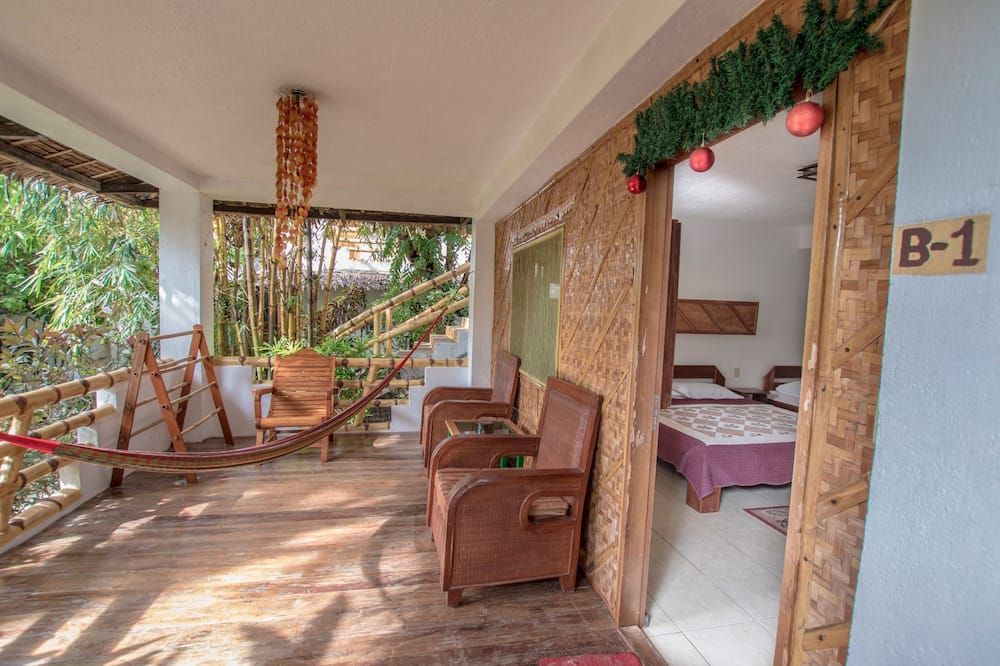 شرفة مرصوفة