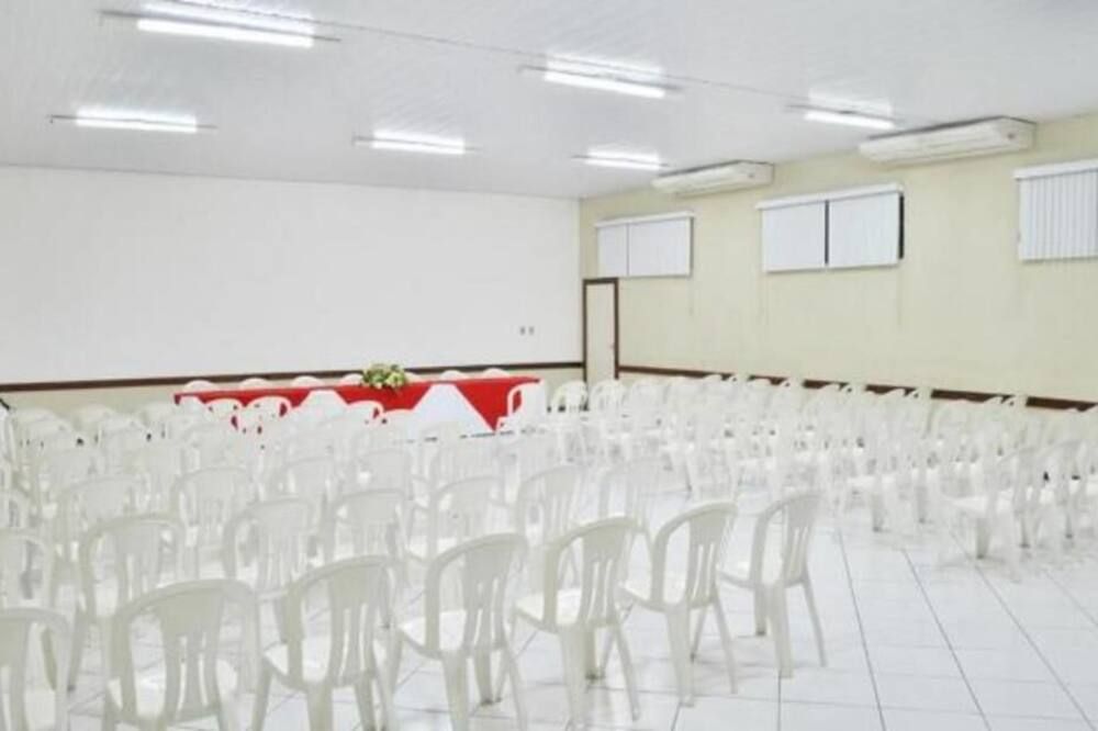 غرفة الاجتماعات