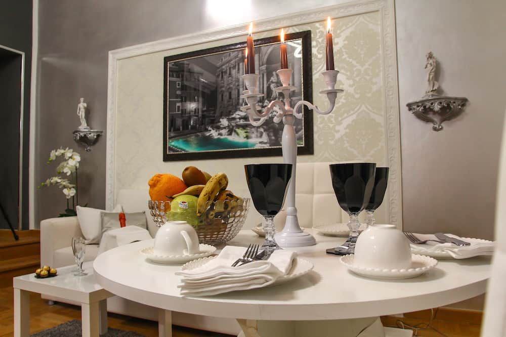 غرفة طعام صورة