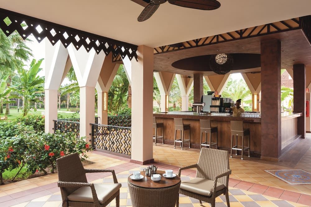 شرفة مرصوفة