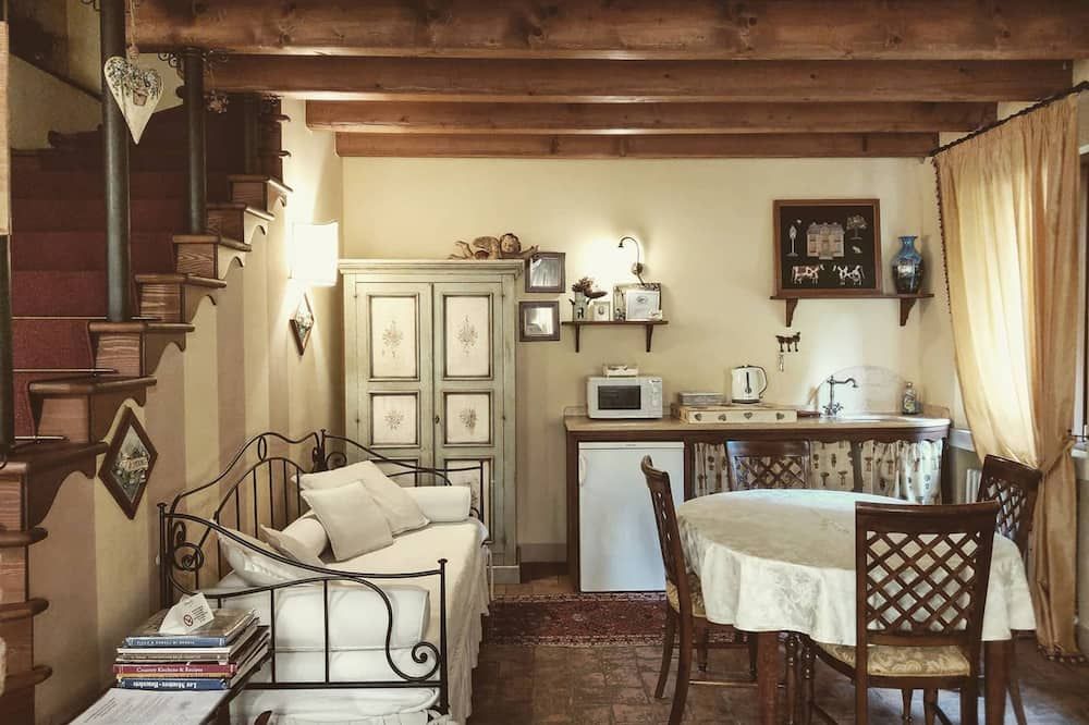 غرفة طعام صورة