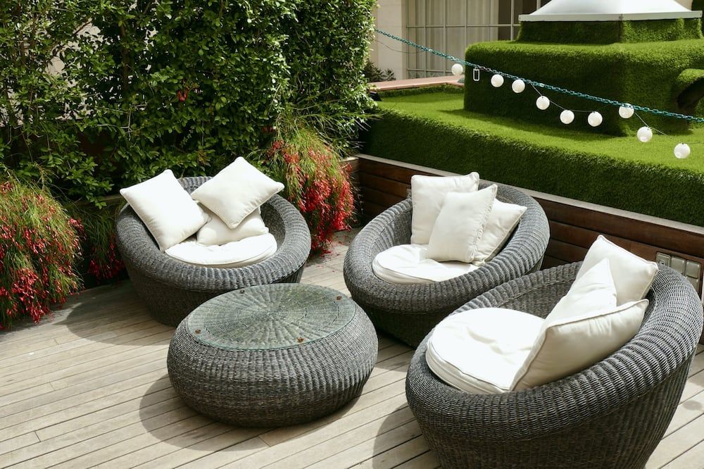 شرفة مرصوفة