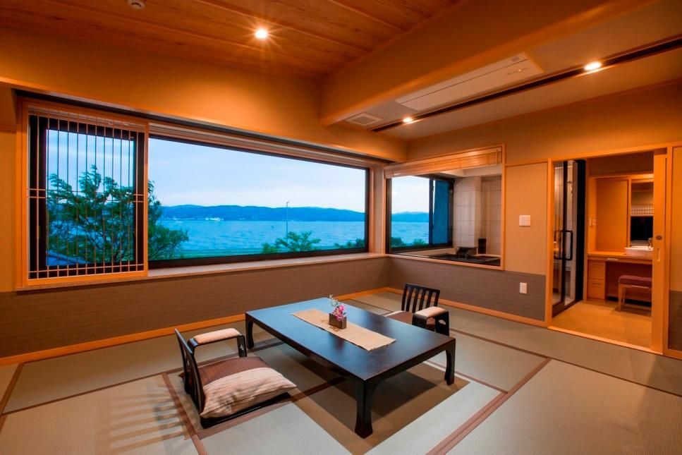 غرفة طعام صورة