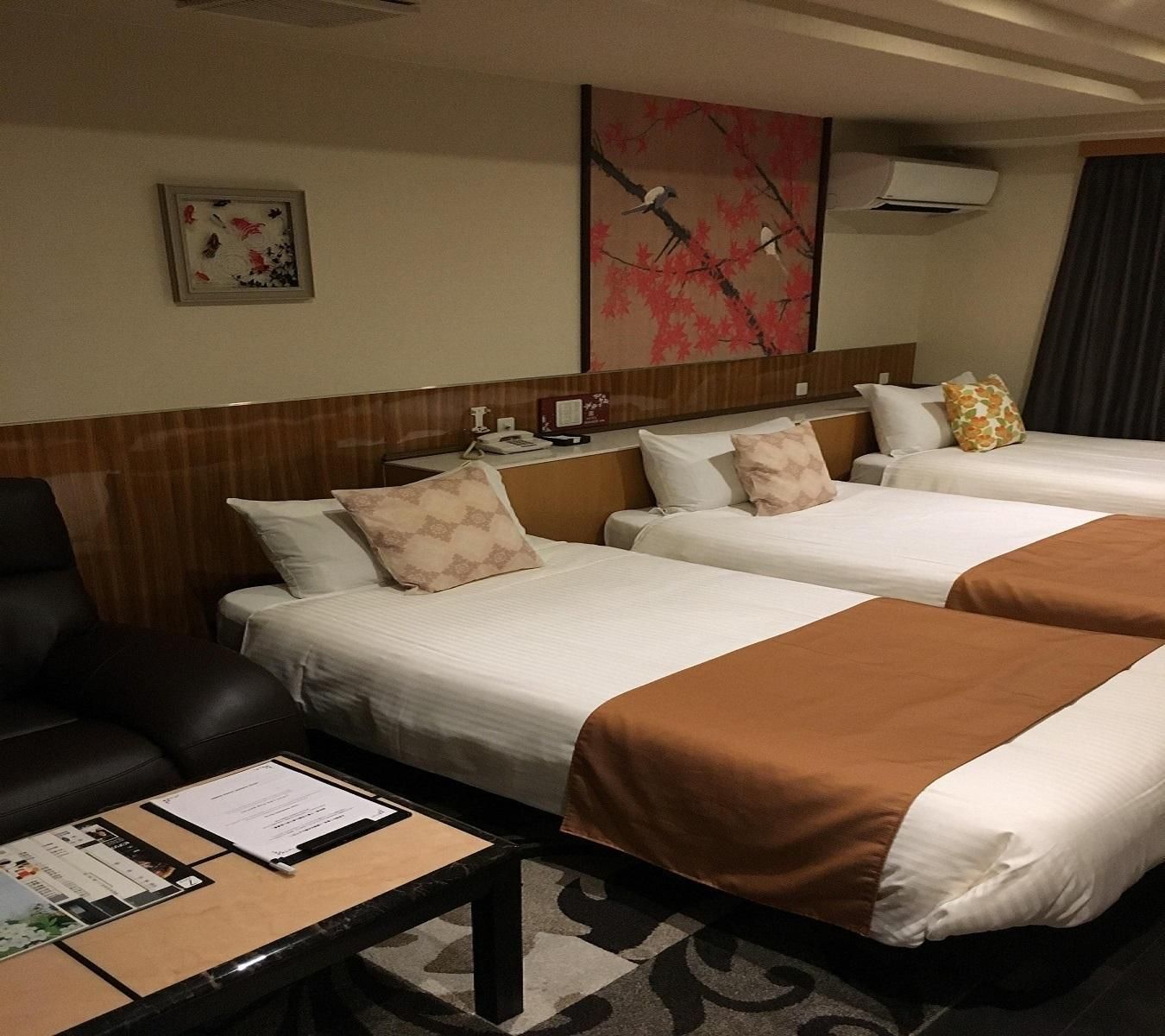 آخر