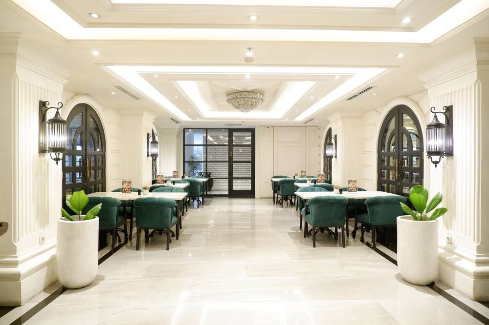 مطعم