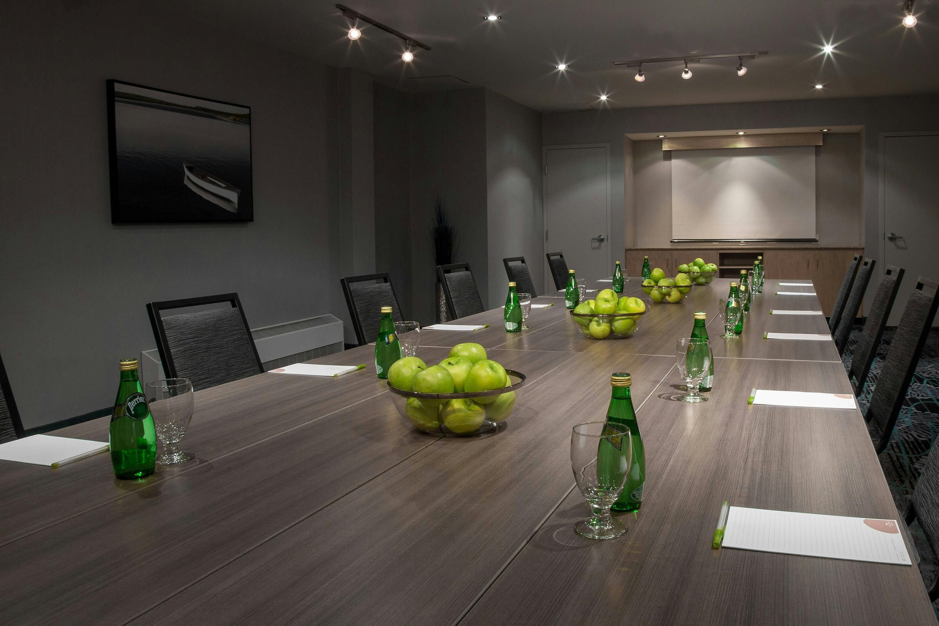 غرفة الاجتماعات