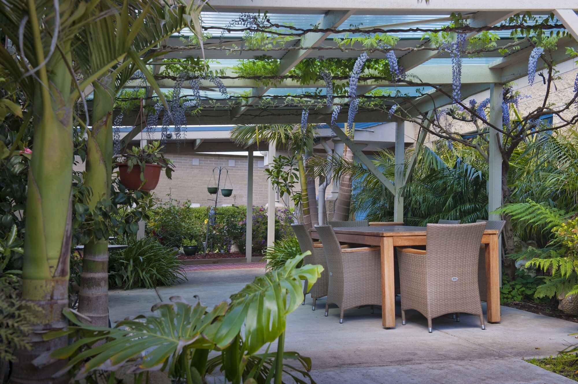 شرفة مرصوفة