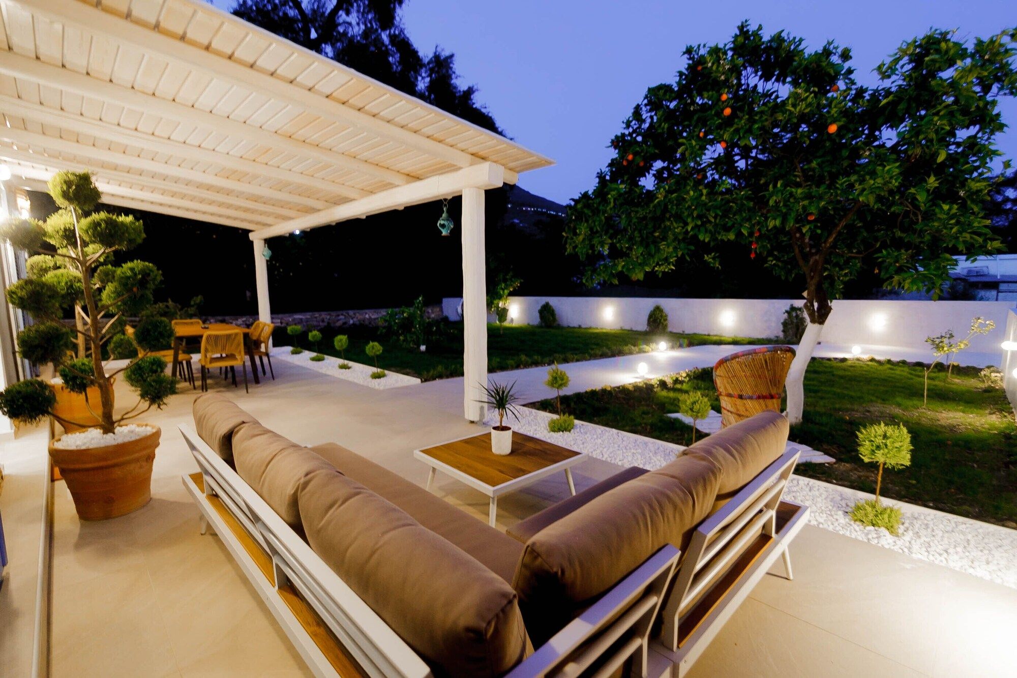 شرفة مرصوفة صورة