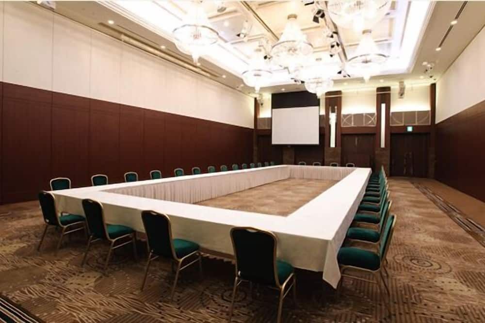 غرفة الاجتماعات