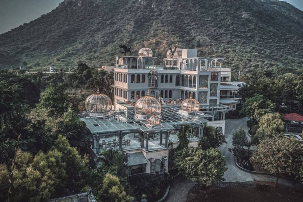 مبنى