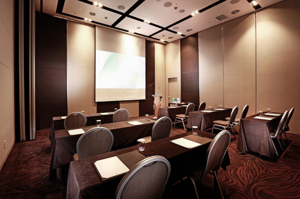 غرفة الاجتماعات